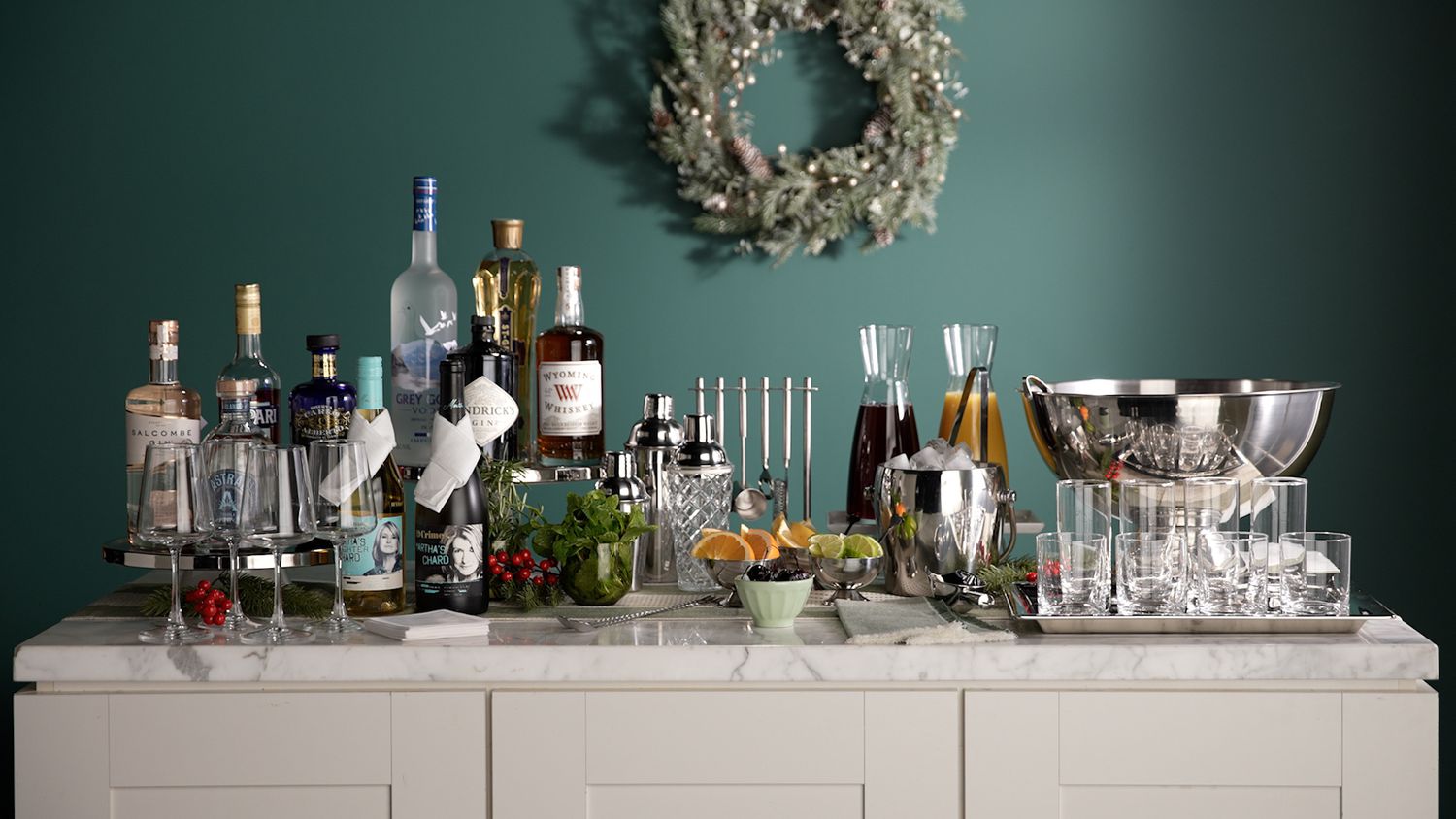 How to Set Up a Home Bar: Step By Step Guide